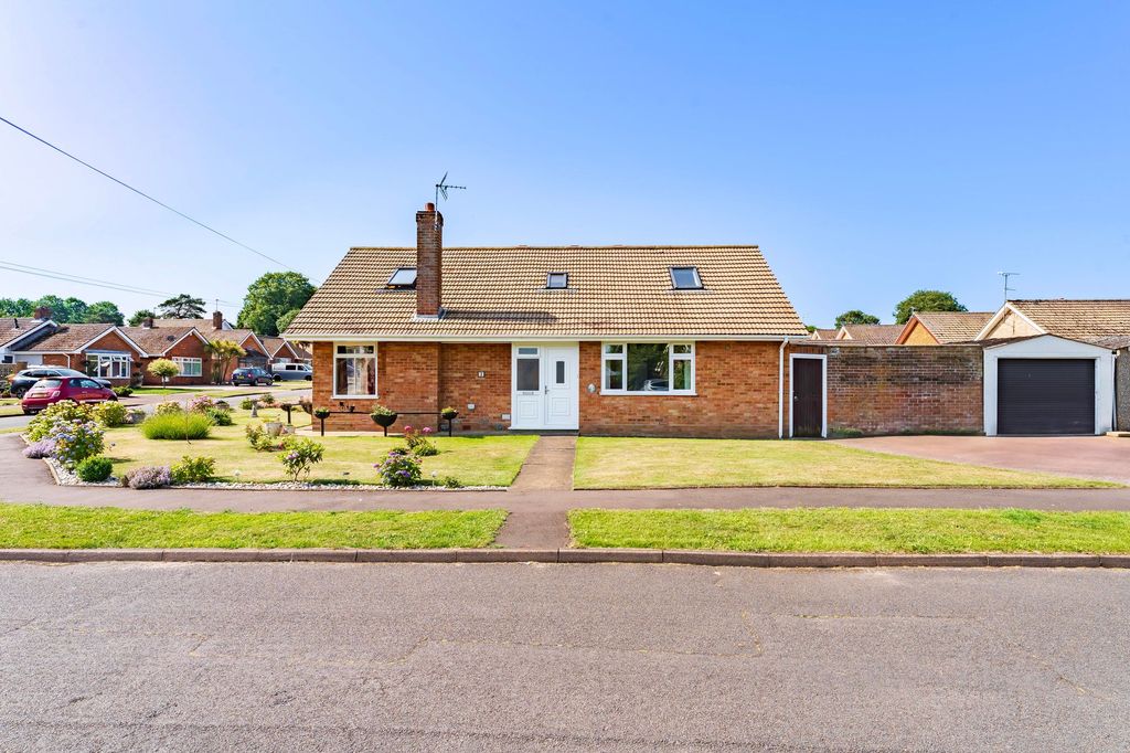 Property photo 1 of 19