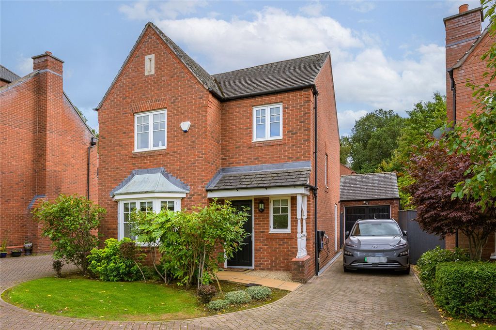 Property photo 1 of 37 Picture No. 33