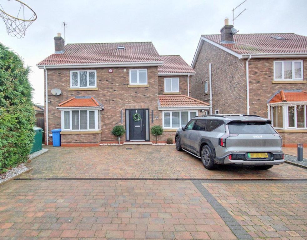 Property photo 2 of 34 Img_1277-Img_1279_Lzn.Jpg