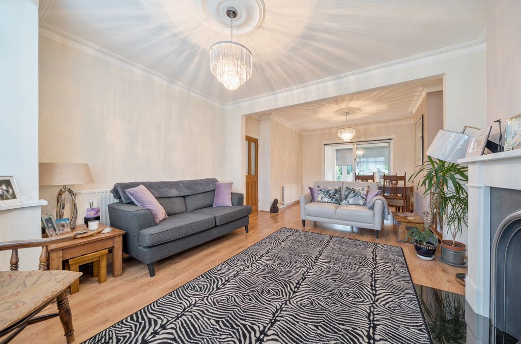 Property photo 3 of 21 1362513-9-68Dfda7...