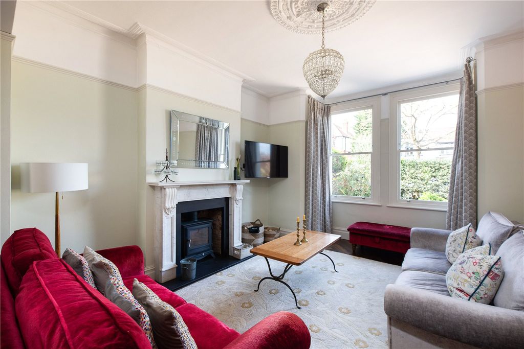 Property photo 3 of 25 Sitting Room