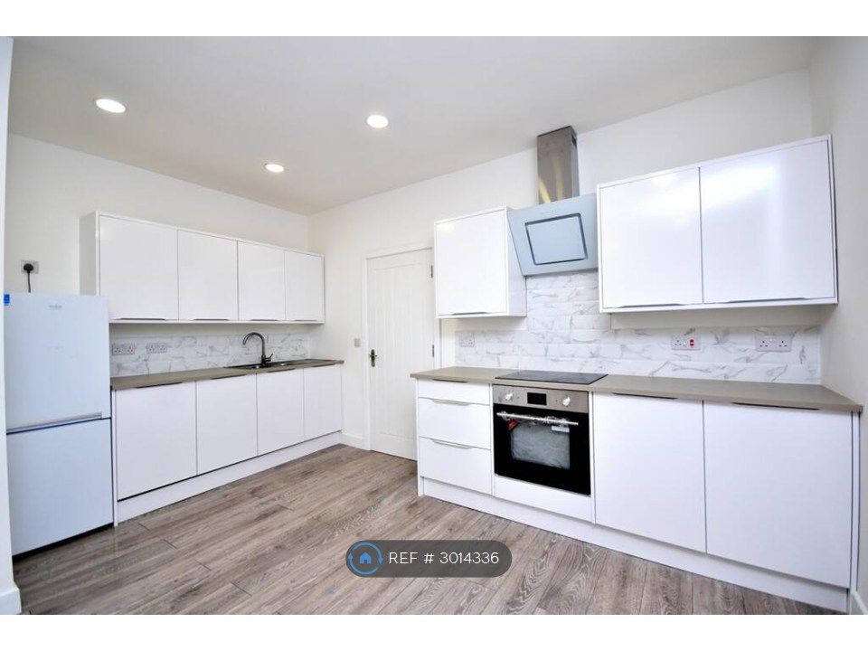 Property photo 1 of 26