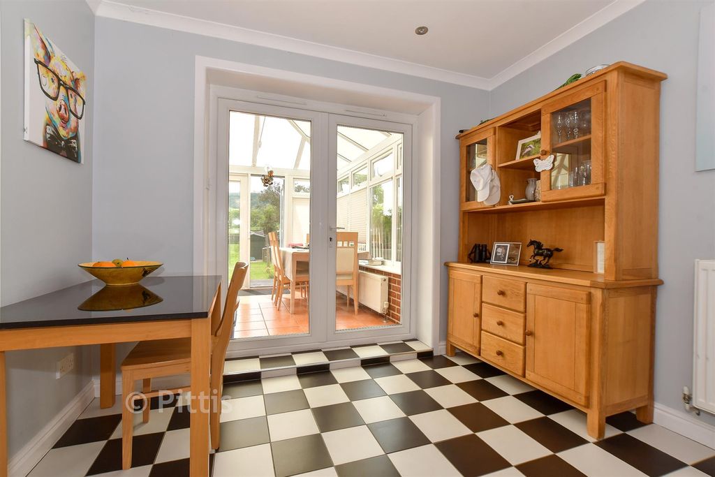 Property photo 2 of 18 Kitchen/ Dining Room