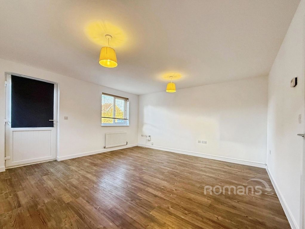 Property photo 3 of 11 Pbox-Img.Jpg