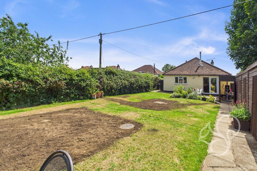 Property photo 3 of 29 Cam01659G0-Pr0488-Still029.Jpg