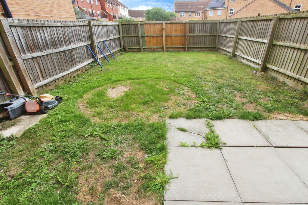 Property photo 2 of 18