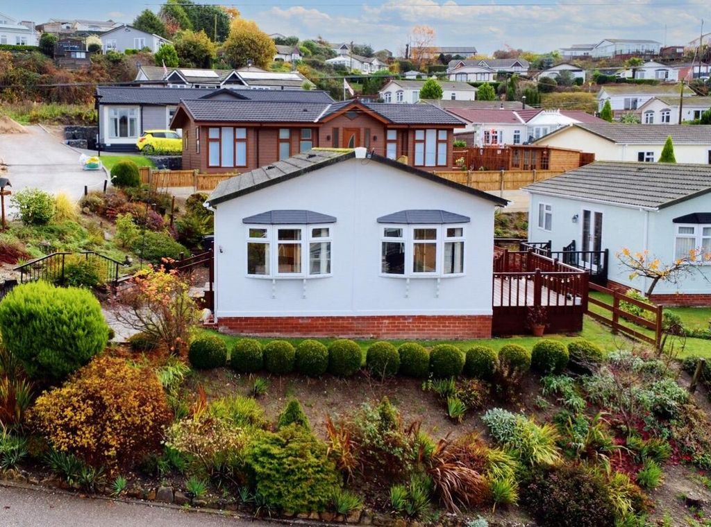 Property photo 1 of 9 Sandy Oaks Residential Park - Stately-Albion - Tredegar - 2007 |  4017 For Sale