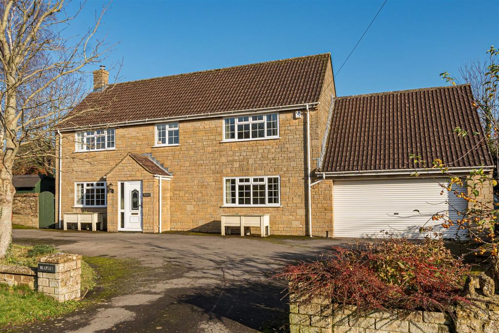 Property photo 3 of 17 Front