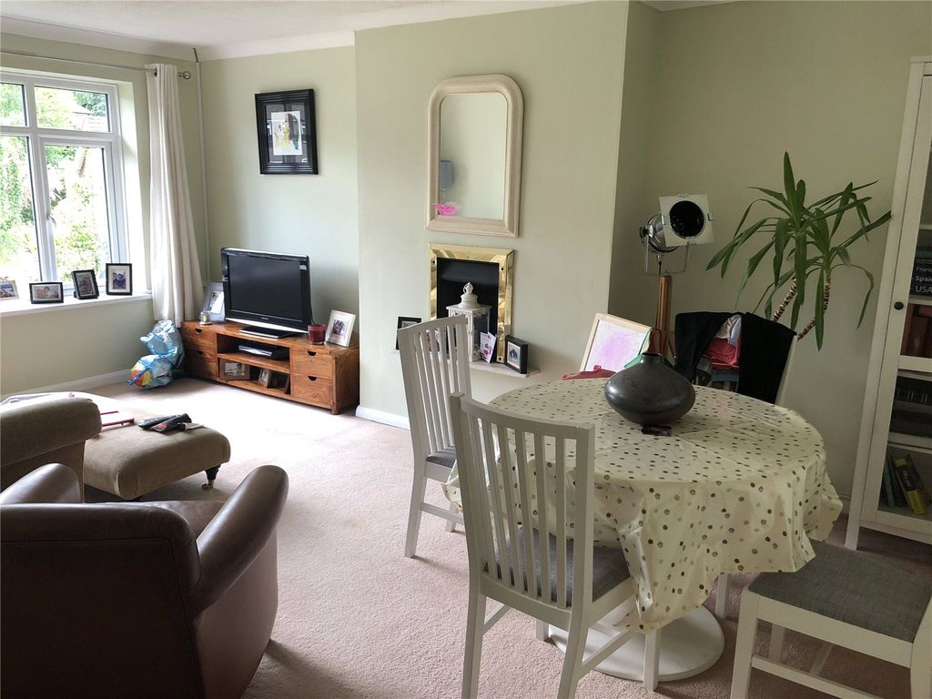 Property photo 2 of 8 Picture No. 05