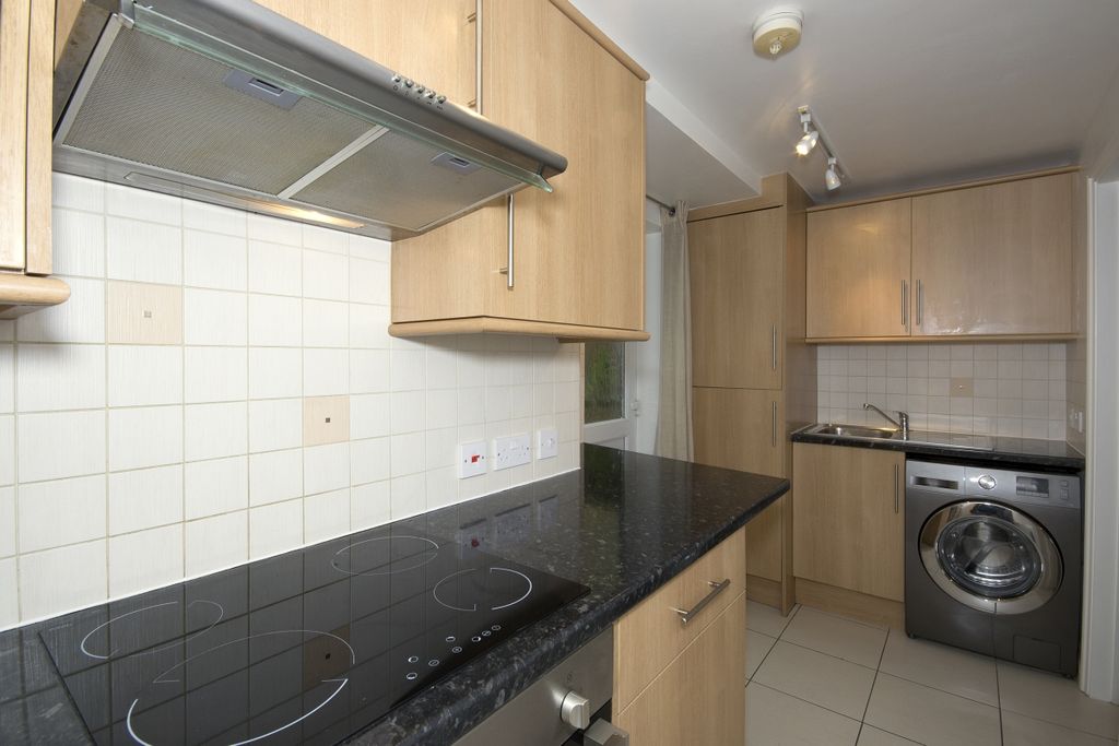 Property photo 3 of 9 Image (102)