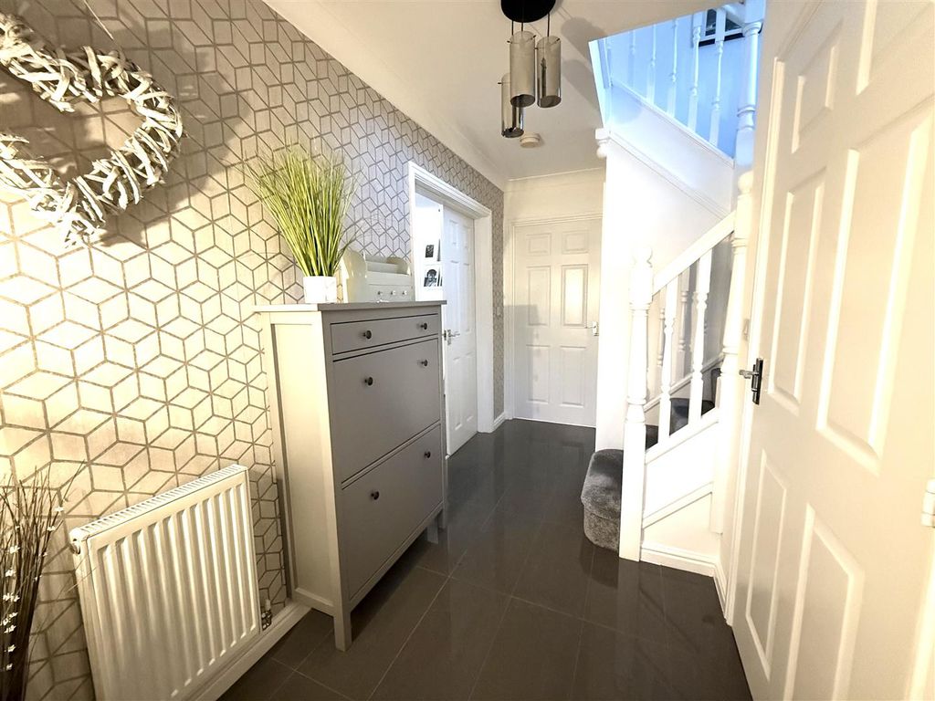 Property photo 2 of 26 25 St Hall.Jpeg