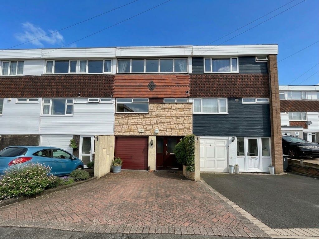 Property photo 1 of 13