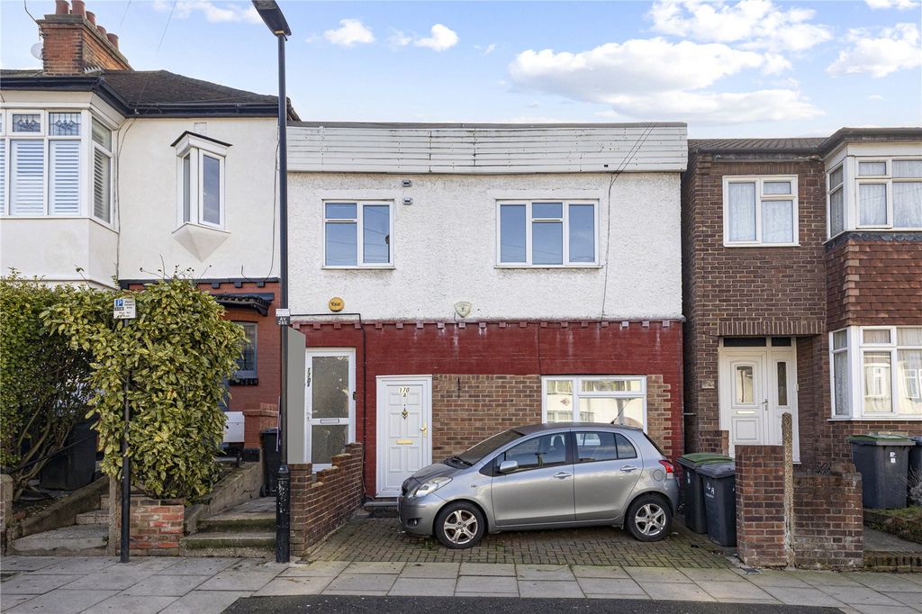 Property photo 1 of 17 Picture No. 01