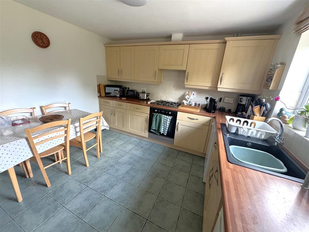 Property photo 3 of 18 Img_8052.Jpg