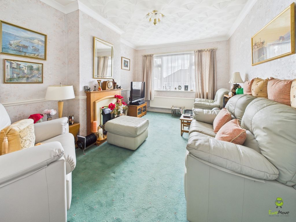Property photo 2 of 11 Presented By Clinton Crawford - Ewemove Bexley And