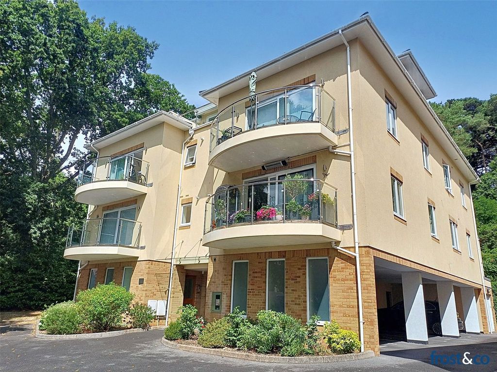 Property photo 1 of 17 Verenna