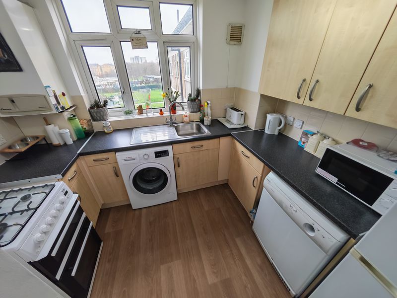 Property photo 2 of 7 Photo 4