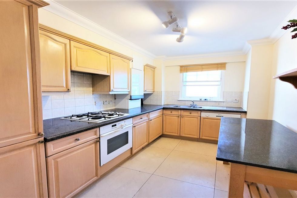 Property photo 3 of 9