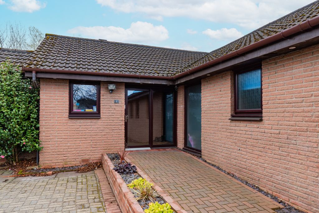 Property photo 3 of 44