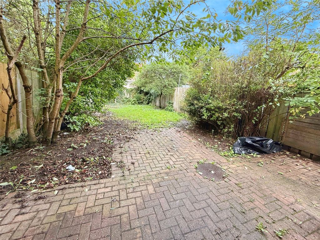 Property photo 2 of 17 Picture No. 10