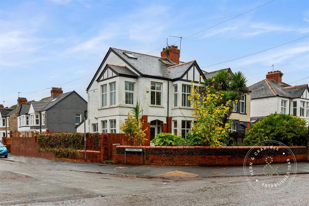 Property photo 1 of 40 St-Fagans-Road-39.Jpg