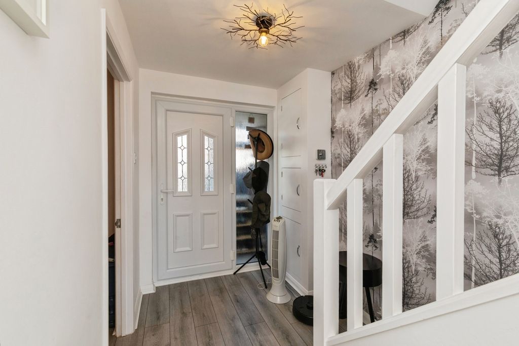 Property photo 2 of 20 Pbox-Img.Jpg