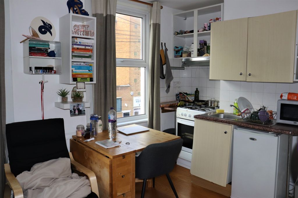 Property photo 3 of 3