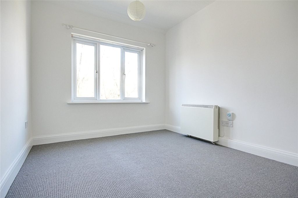 Property photo 3 of 6 Picture No. 09