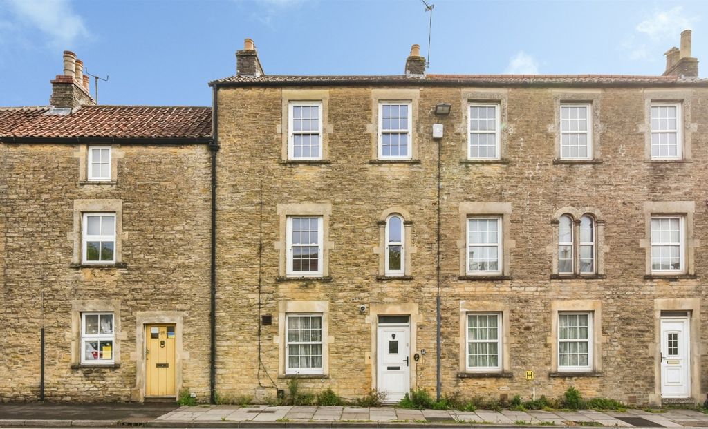 Property photo 1 of 13