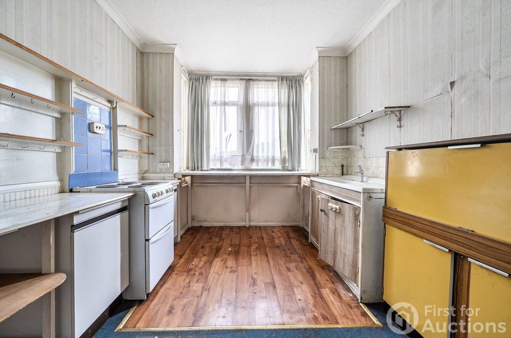 Property photo 2 of 14 2