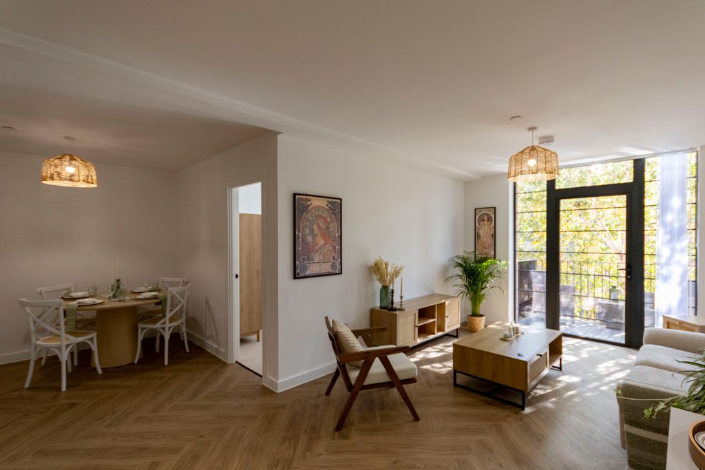 Property photo 2 of 15 Img_8804_1