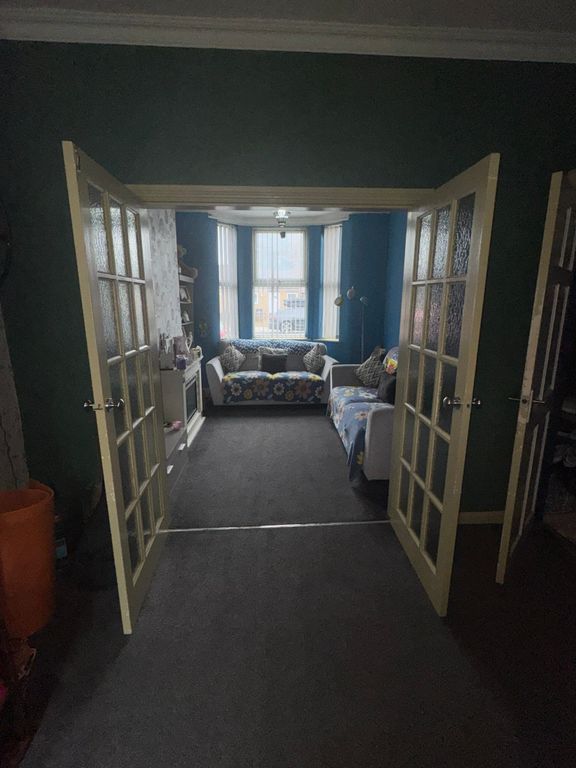 Property photo 3 of 11