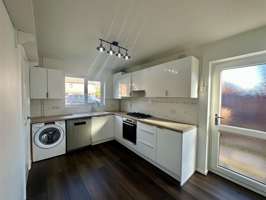 Property photo 3 of 20 Img_1443.Jpeg