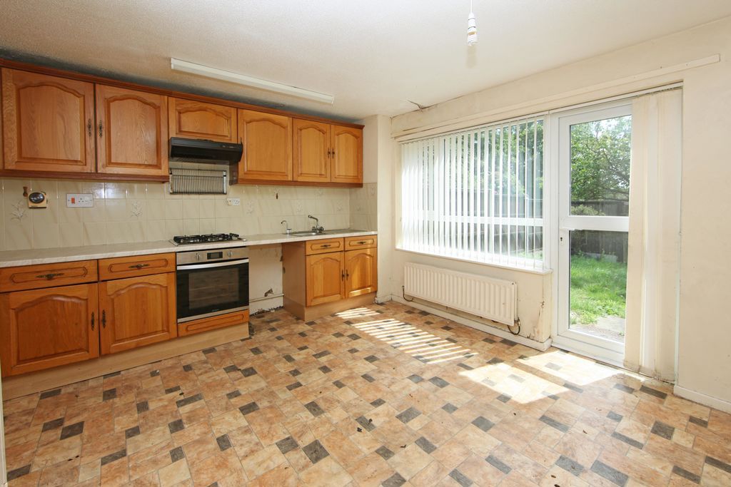 Property photo 3 of 13 Photo 8