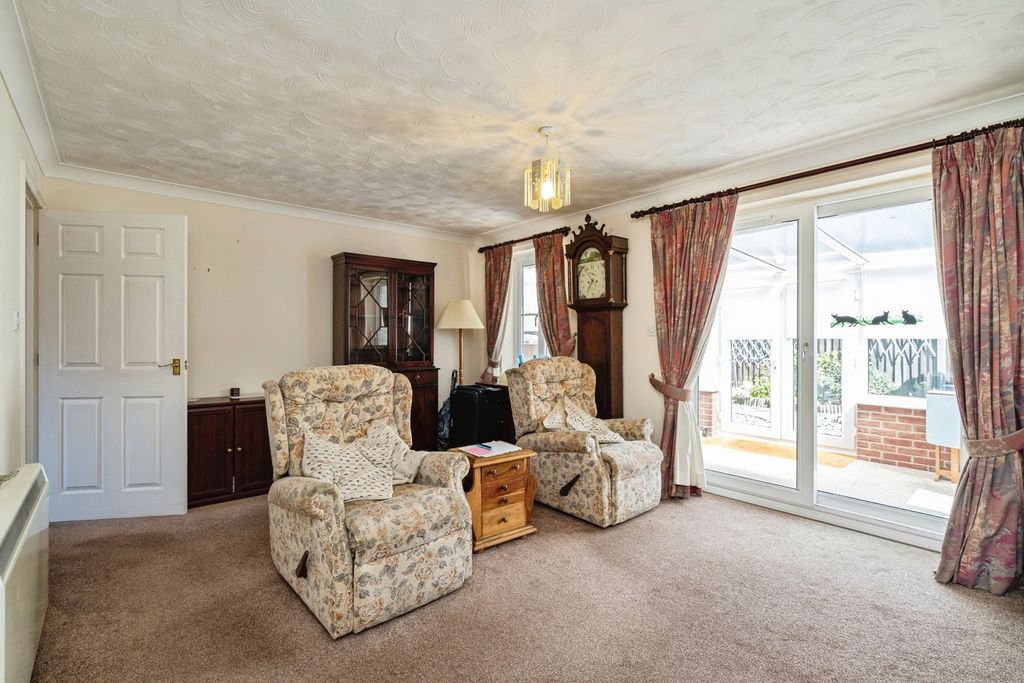 Property photo 2 of 17 Pbox-Img.Jpg