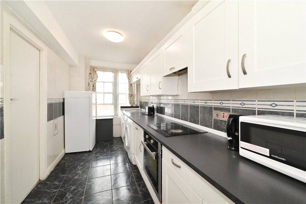 Property photo 3 of 10 Picture No. 06