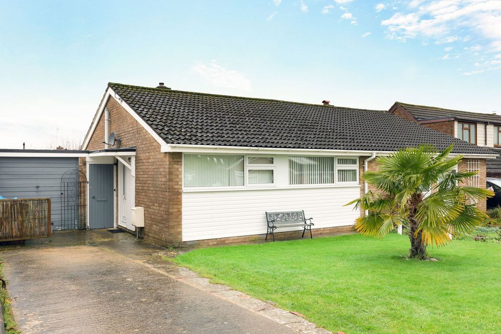 Property photo 1 of 12