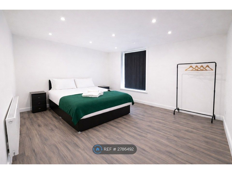 Property photo 1 of 15 Room 1