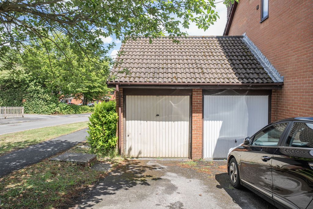 Property photo 2 of 13