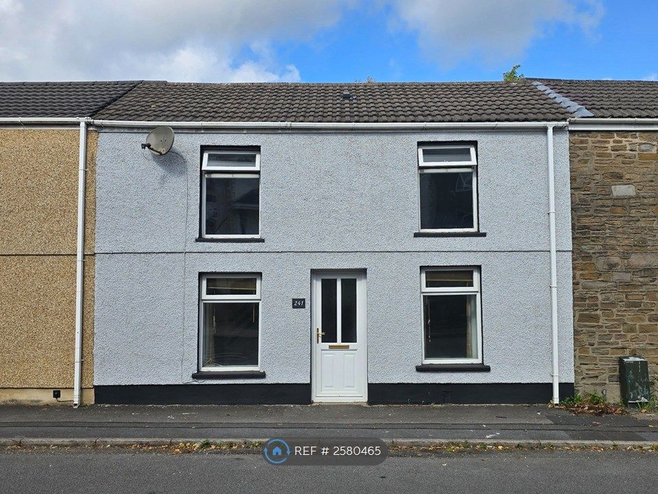 Property photo 1 of 7 Front