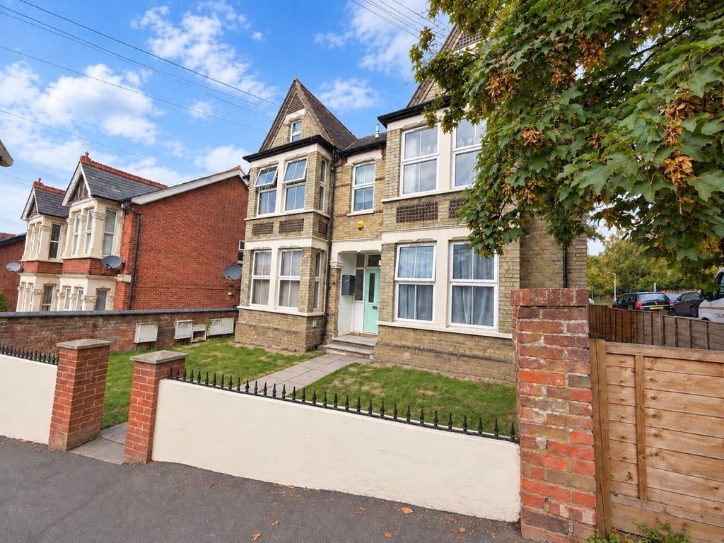 Property photo 1 of 10