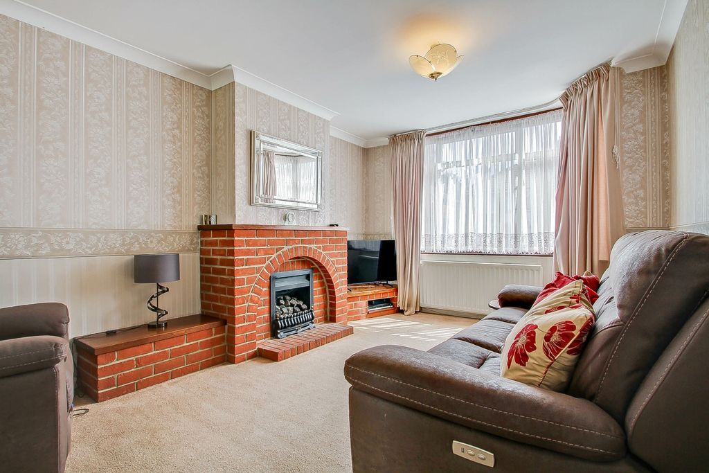 Property photo 3 of 21 39218410