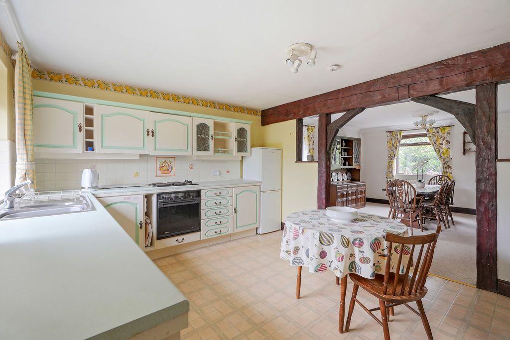 Property photo 2 of 29 Dining Kitchen