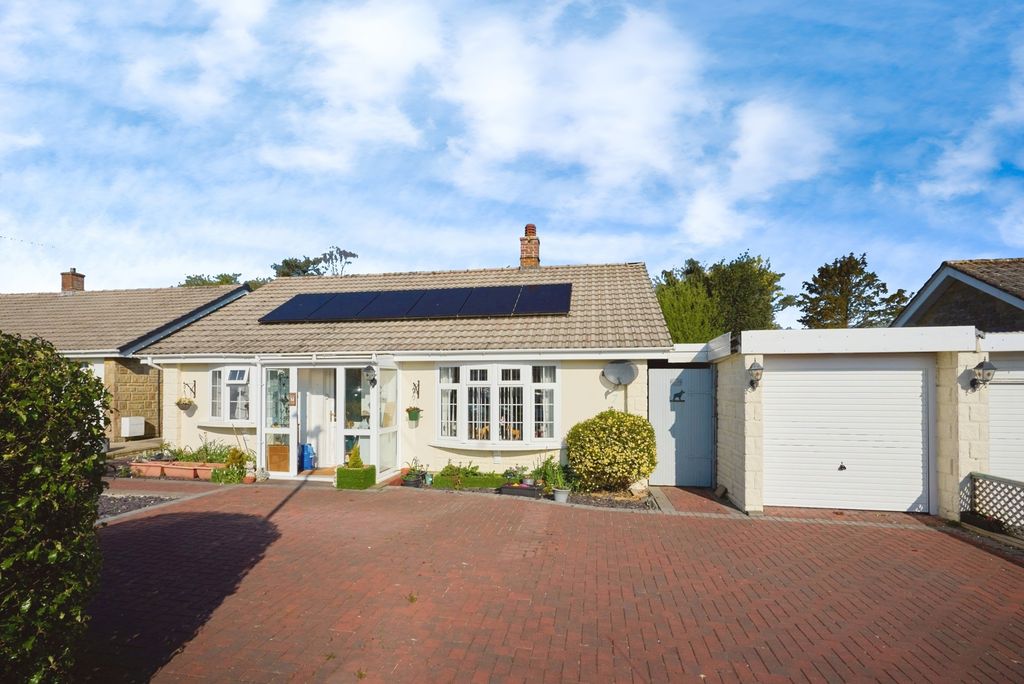 Property photo 1 of 15 Front