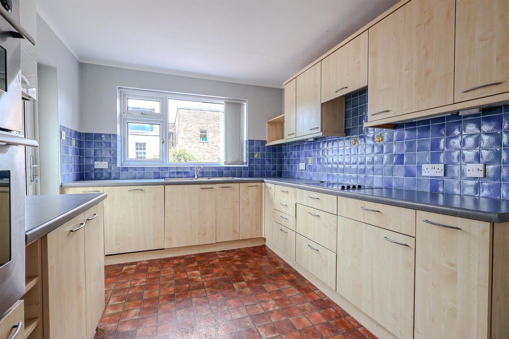 Property photo 3 of 15 Img_1672.Jpg