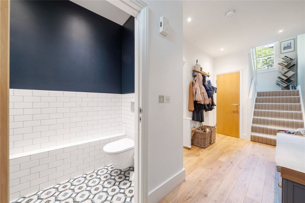 Property photo 2 of 20 Picture No. 54