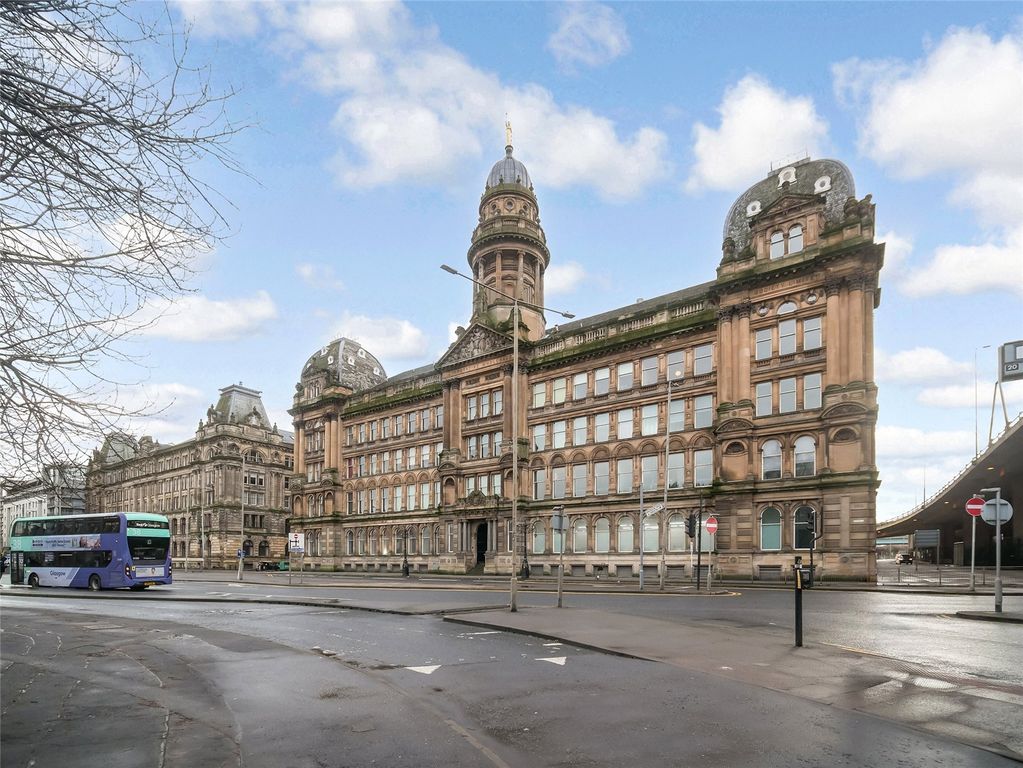 Property photo 2 of 21 Picture No. 02