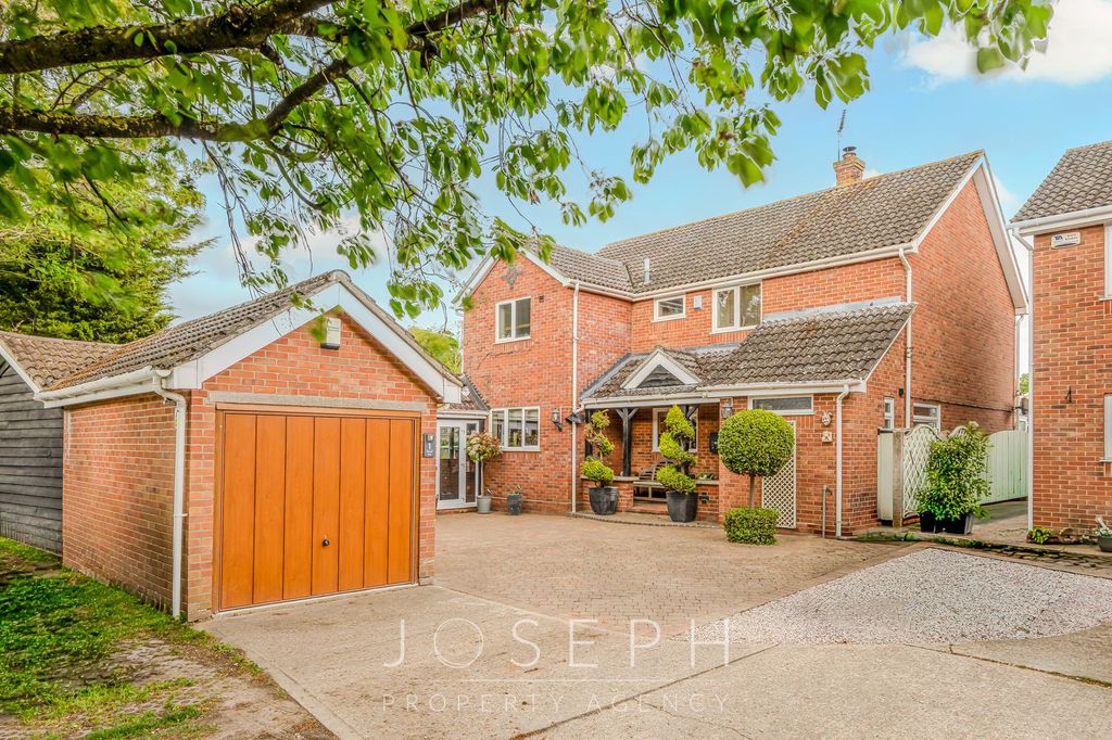 Property photo 1 of 30