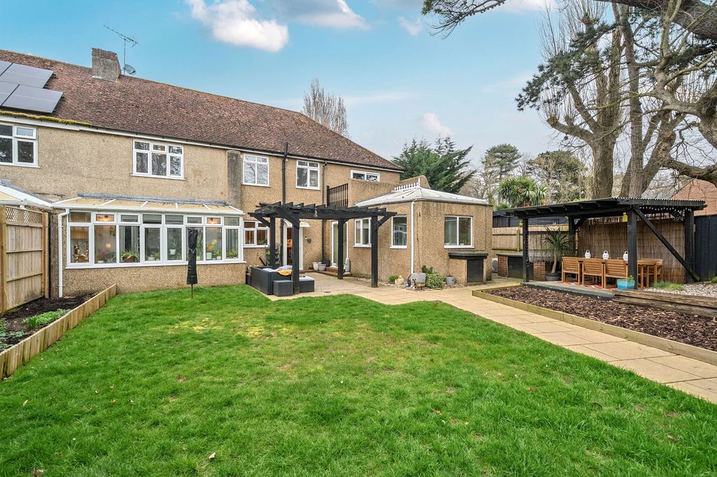 Property photo 1 of 37