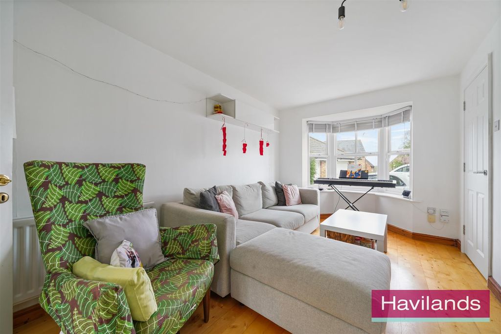 Property photo 3 of 12 Laidlaw Drive-8.Jpg